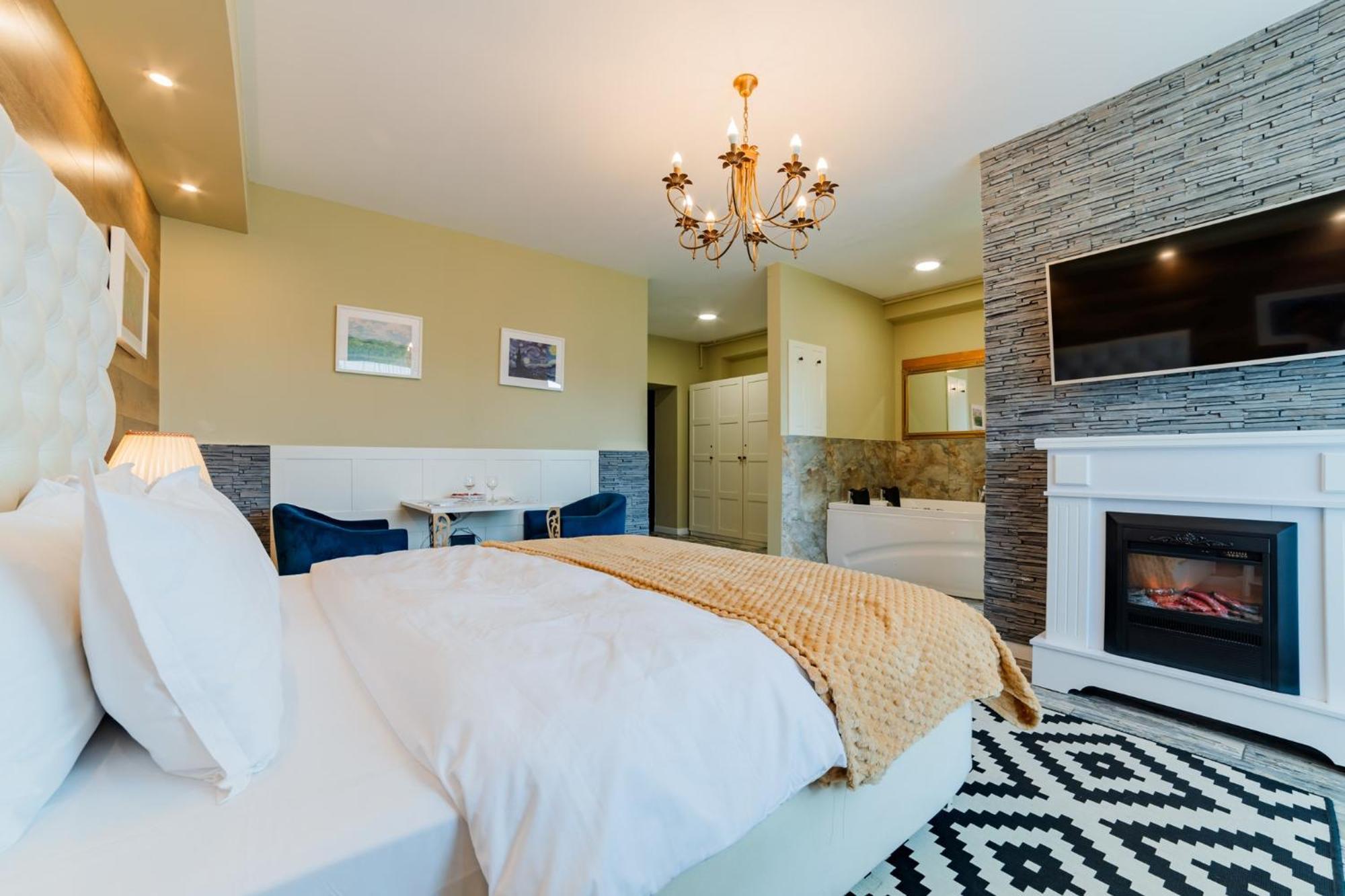 Romantic Jacuzzi Chic Apartment Sinaia Luaran gambar
