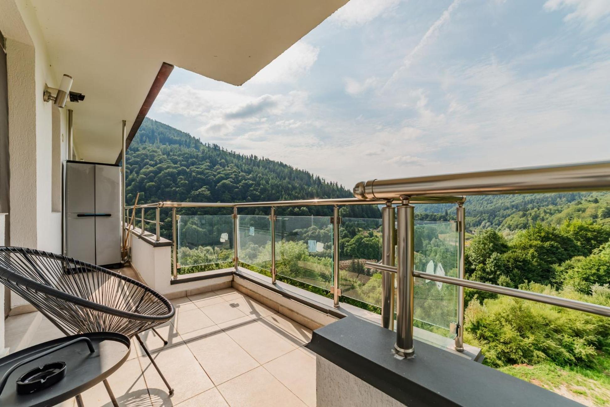 Romantic Jacuzzi Chic Apartment Sinaia Luaran gambar